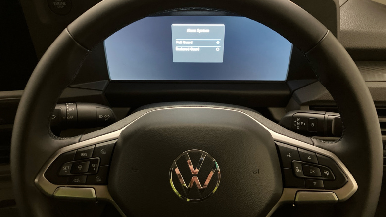 Volkswagen Transporter T32 Swb Electric 160kW 65kWh Commerce Pro Van Auto